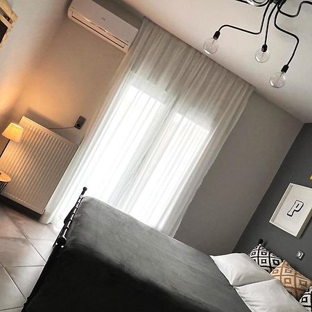 Apartmán 48 Downtown Lofts Néa Péramos Exteriér fotografie