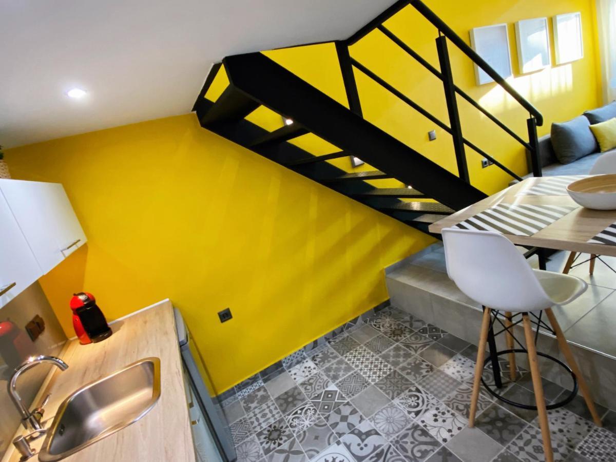 Apartmán 48 Downtown Lofts Néa Péramos Exteriér fotografie