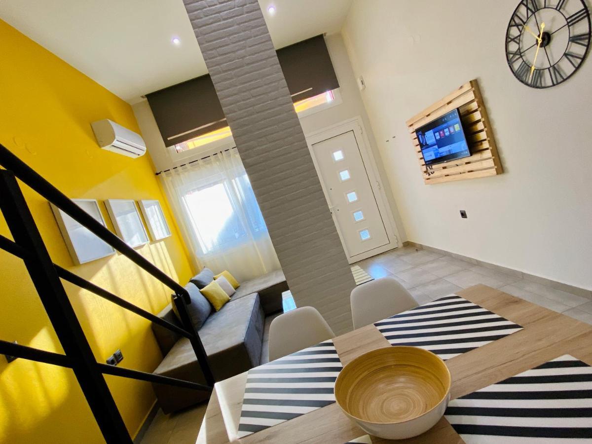 Apartmán 48 Downtown Lofts Néa Péramos Exteriér fotografie