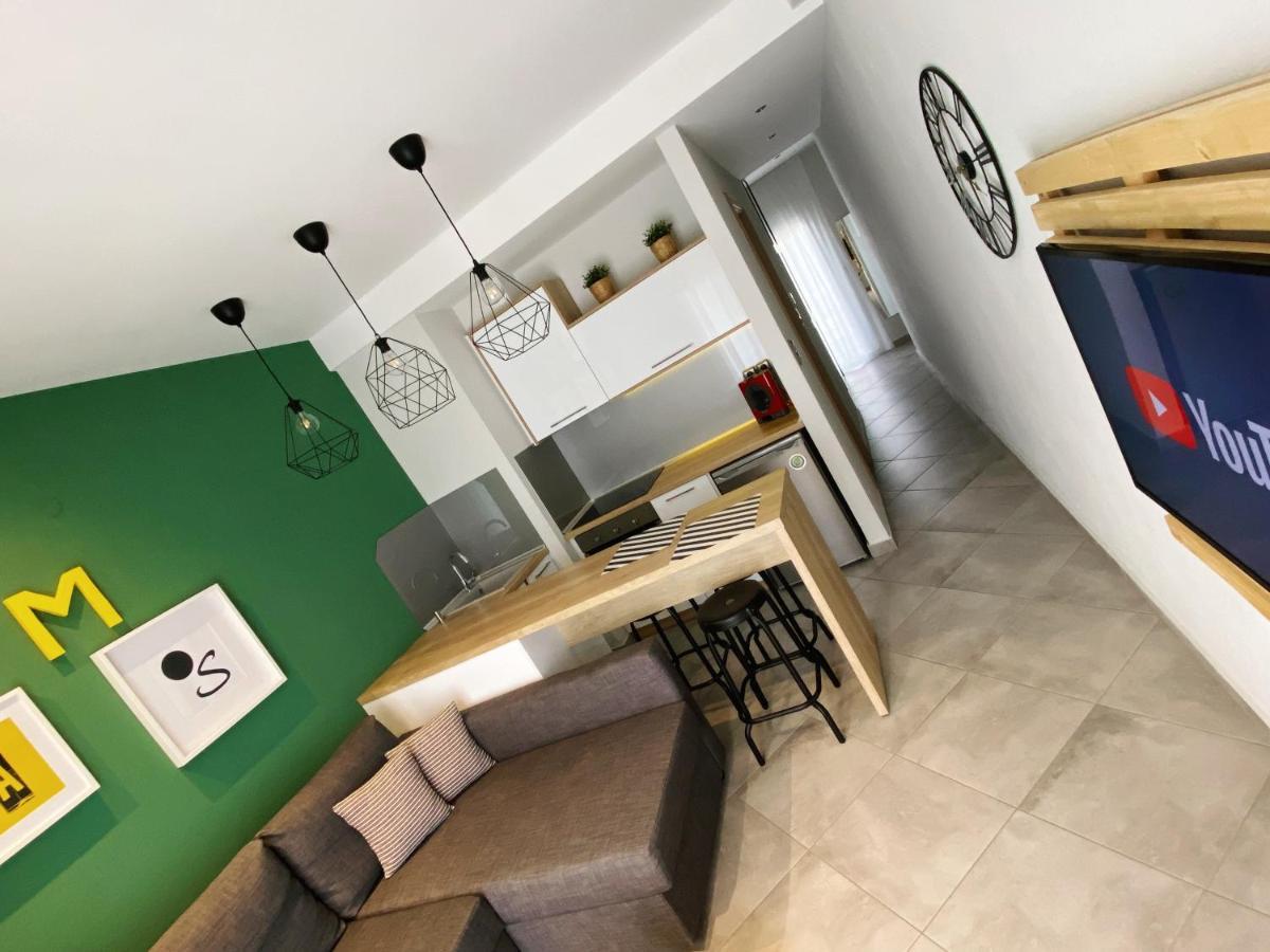 Apartmán 48 Downtown Lofts Néa Péramos Exteriér fotografie