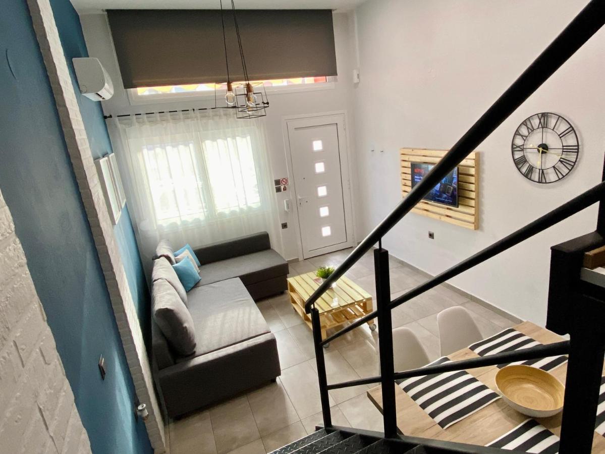 Apartmán 48 Downtown Lofts Néa Péramos Exteriér fotografie